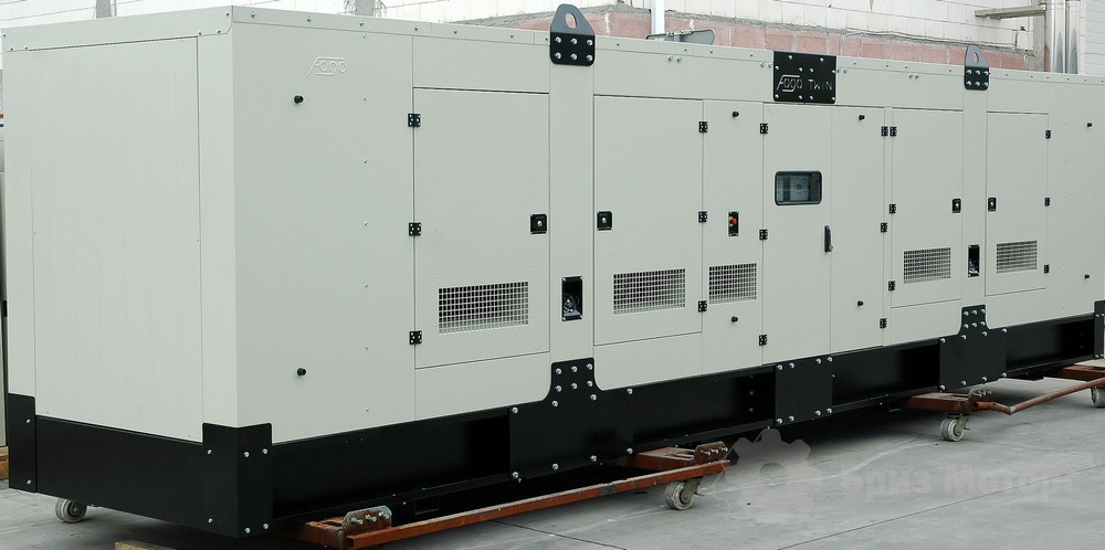 Fogo FDT 900 SS (720 кВт) - дизельная электростанция в кожухе