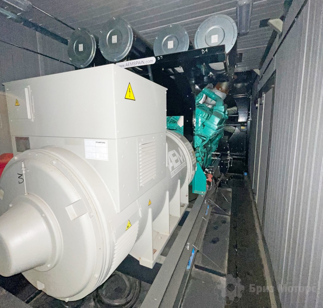 Cummins C2250D5 в контейнере Север (3 шт., склад СПб) (1 600 кВт) - дизельная электростанция на шасси