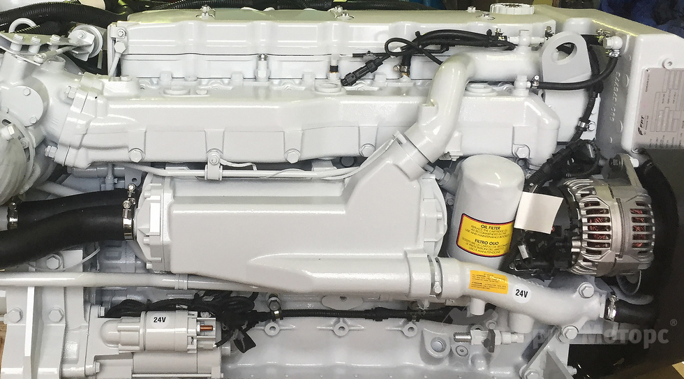 Судовые двигатели Iveco N67  мощностью 331 кВт для судостроительного предприятия Санкт-Петербурга