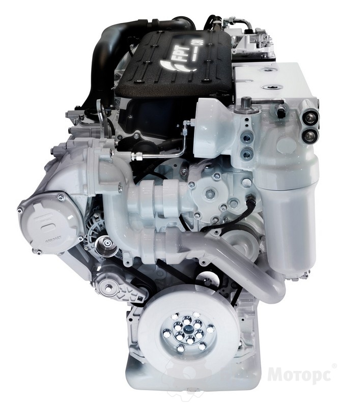 Судовой прогулочный двигатель Iveco (FPT) C90 650 (478 кВт)