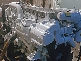 Два судовых дизель-генератора мощностью 250 кВА с двигателями Iveco